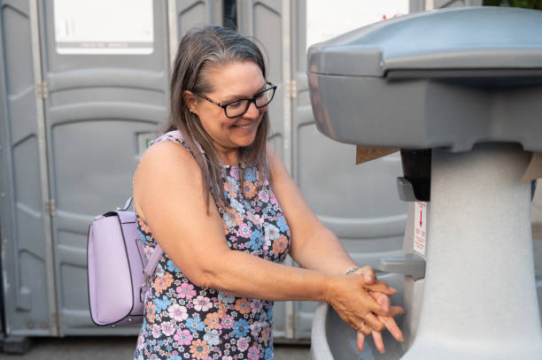 Best Porta potty rental near me  in Woodsi East, DE